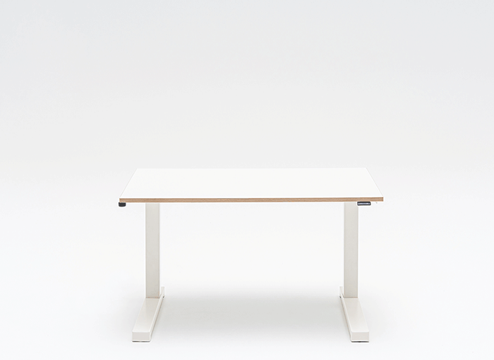 Bureau réglable en hauteur assis debout